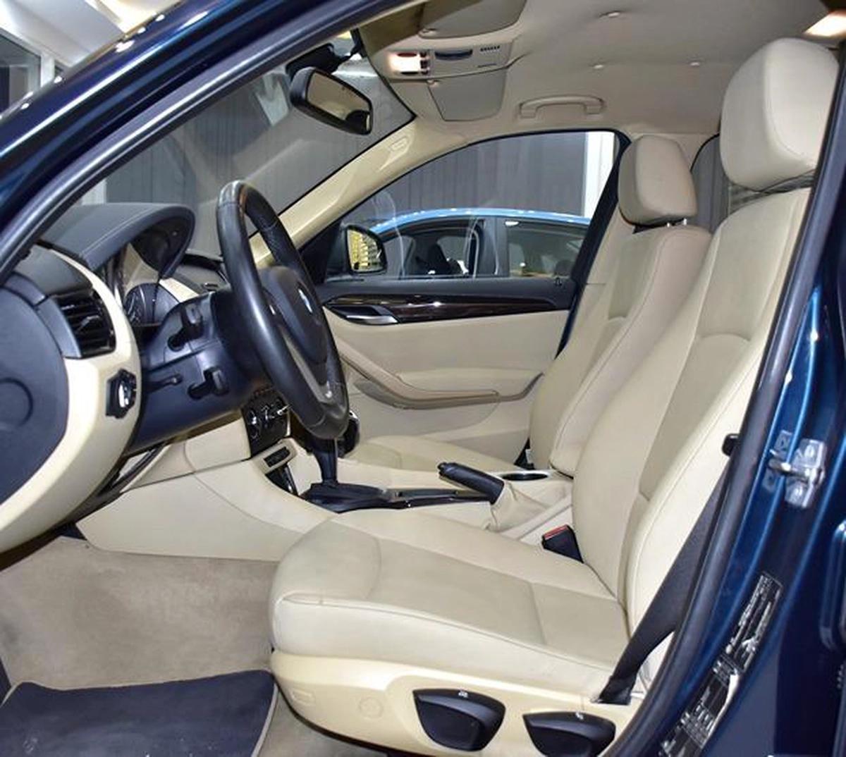 BMW X1 sDrive18i ( 2015 Model ) in Blue Color! GCC Specs-13-13