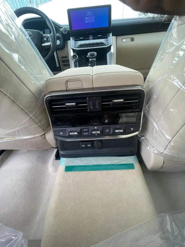 Toyota Land Cruiser VXR HYBRID 2026 MODEL