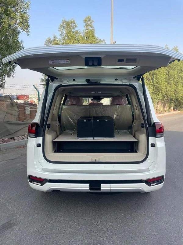Toyota Land Cruiser VXR HYBRID 2026 MODEL