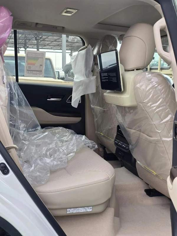 Toyota Land Cruiser VXR HYBRID 2026 MODEL