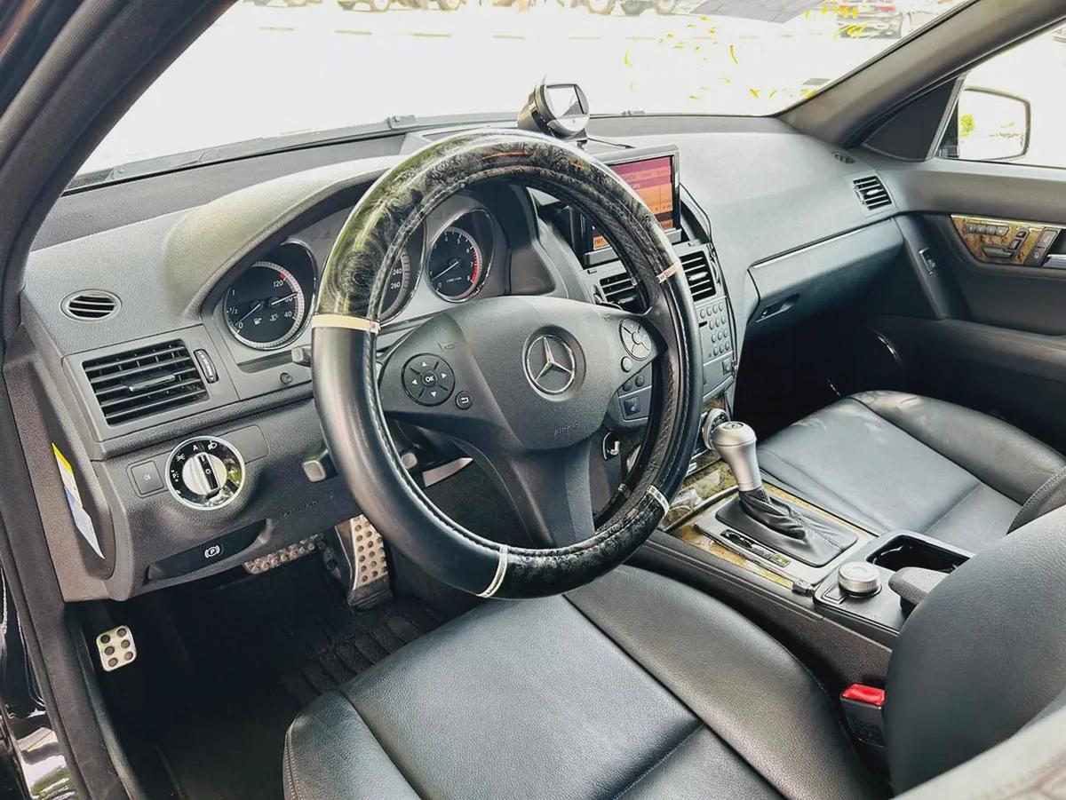 BENZ C300 | 2010 | ONLY | 111271 KM | JAPAN IMPORT | CLEAN TITLE-12-12