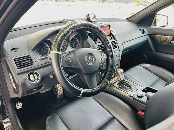 BENZ C300 | 2010 | ONLY | 111271 KM | JAPAN IMPORT | CLEAN TITLE