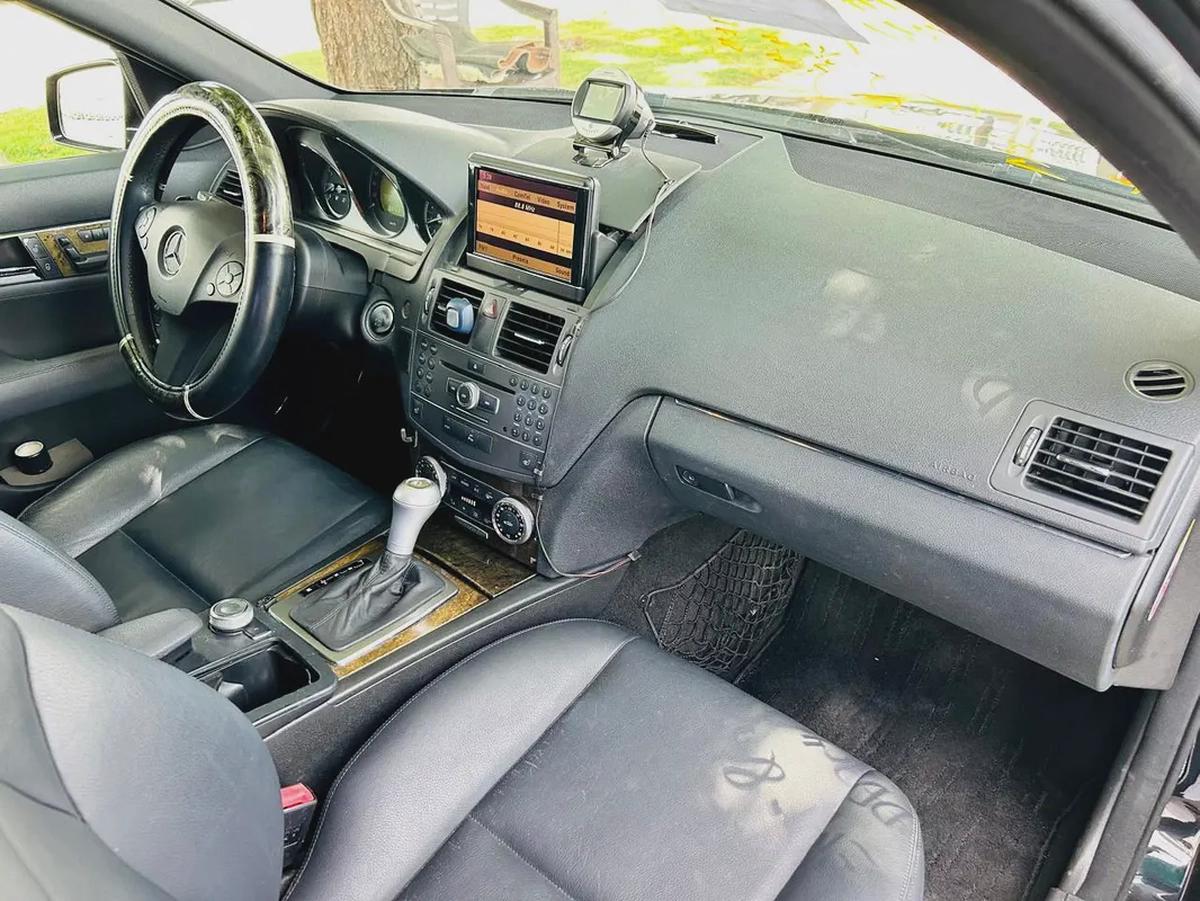 BENZ C300 | 2010 | ONLY | 111271 KM | JAPAN IMPORT | CLEAN TITLE-14-14