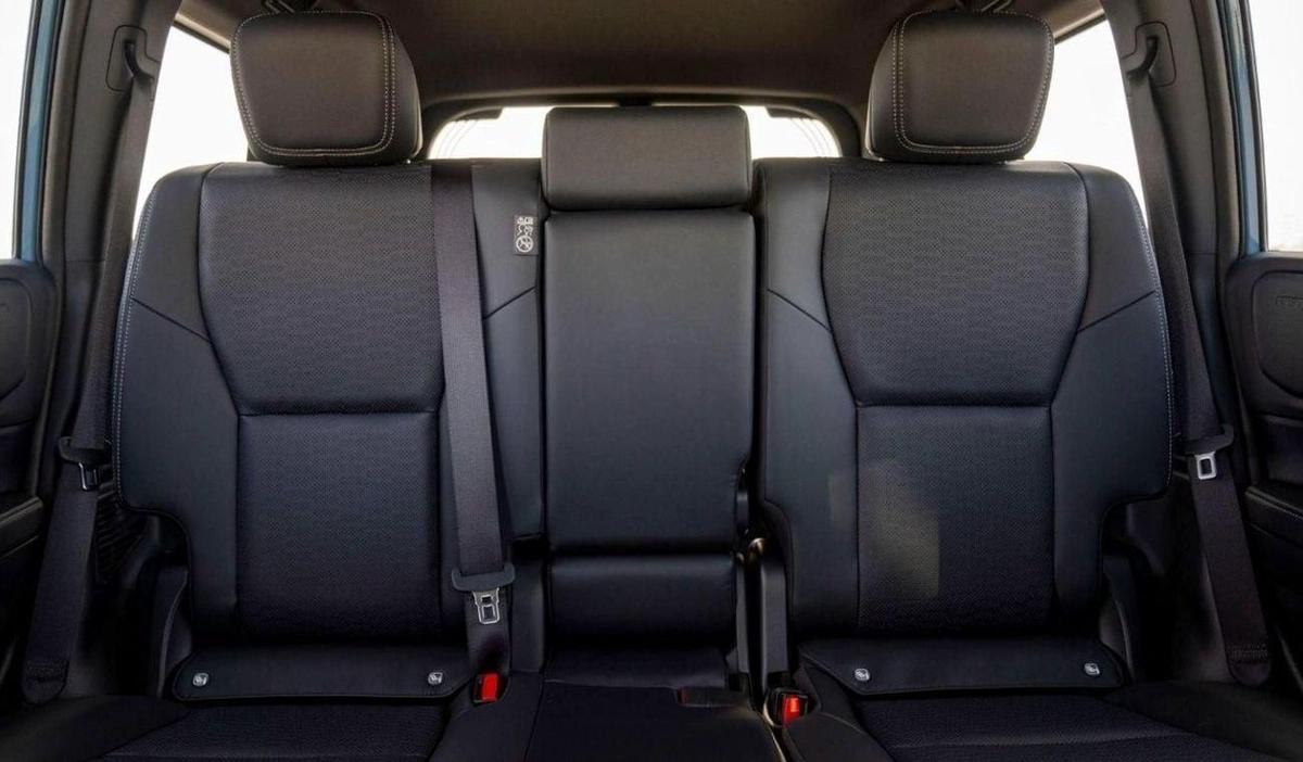 Toyota Prado PRADO 250 2.8D AT FIRST EDITION MY2025 – BLUE & GREY ROOF-14-14
