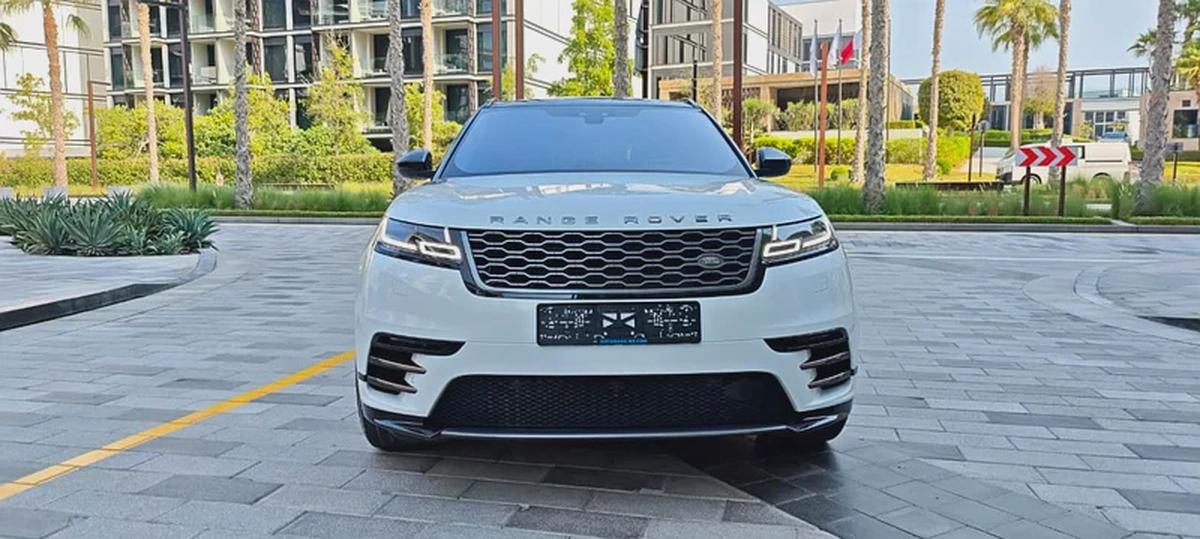 2019-Range Rover Velar P300 R-dynamic HSE-Excellent Condition-Full Service History-4-4