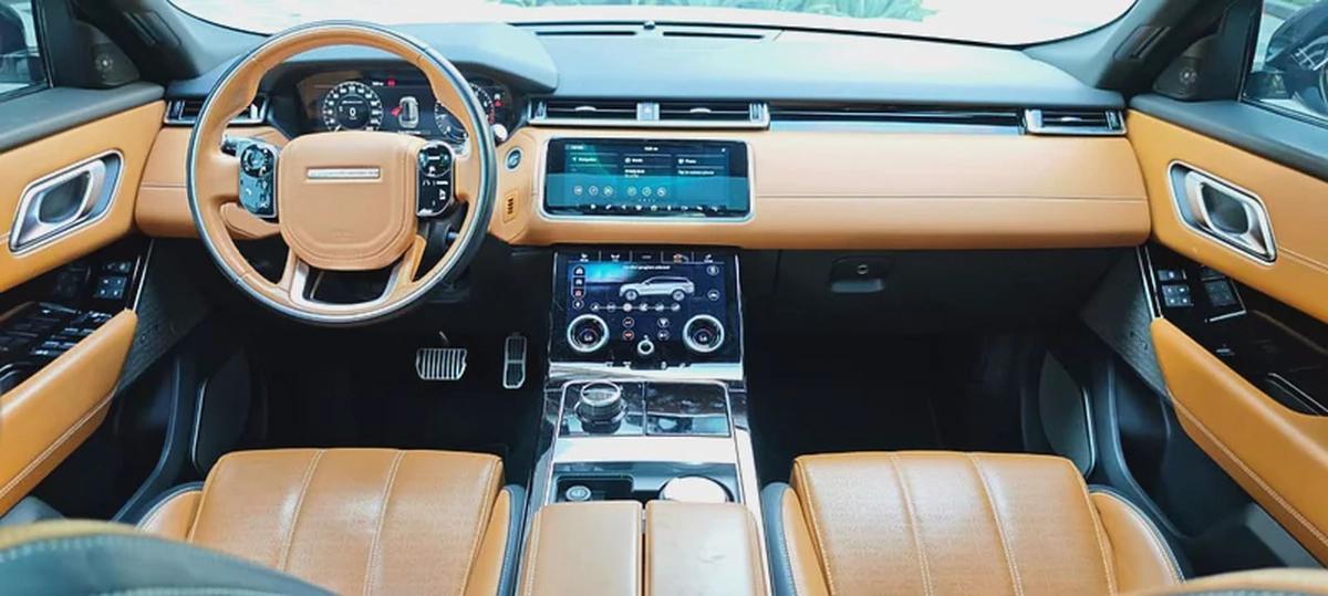 2019-Range Rover Velar P300 R-dynamic HSE-Excellent Condition-Full Service History-12-12