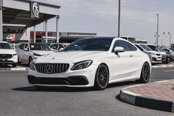 2017- BENZ C63s AMG COUPE - SUPER CLEAN - LIKE NEW - ONLY 86,000 KM