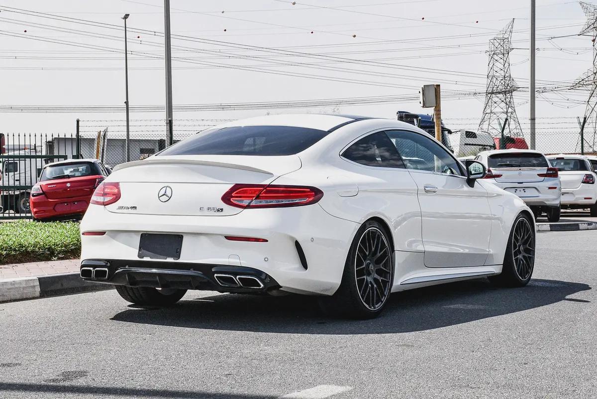 2017- BENZ C63s AMG COUPE - SUPER CLEAN - LIKE NEW - ONLY 86,000 KM-5-5