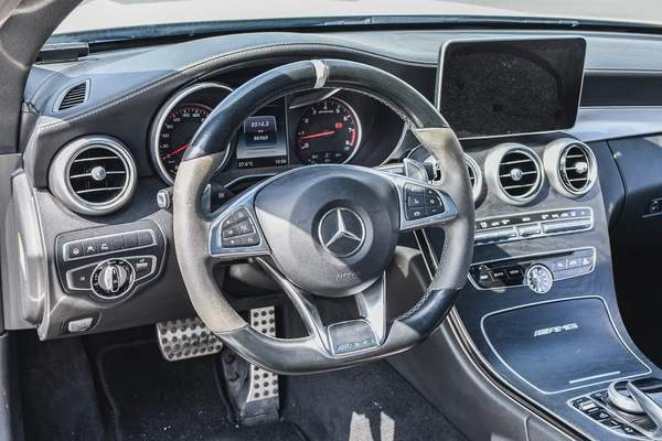 2017- BENZ C63s AMG COUPE - SUPER CLEAN - LIKE NEW - ONLY 86,000 KM