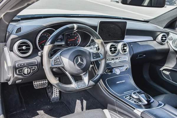 2017- BENZ C63s AMG COUPE - SUPER CLEAN - LIKE NEW - ONLY 86,000 KM
