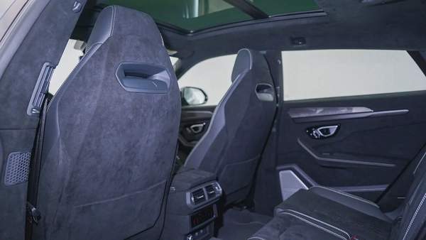 4.0T V8 Performante | Special Offer | AED 18,628 PM | Up to 3 Years Warranty Unlimited