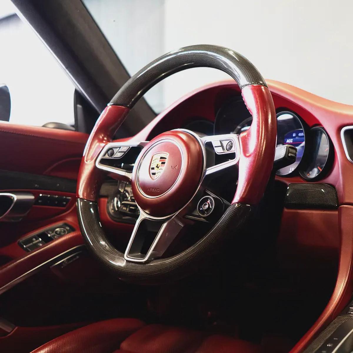 AED 11,201 p.m • 0% Downpayment • Porsche 911 Turbo (991) • 1 Year Warranty-10-10