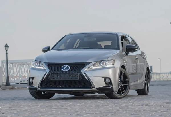 Lexus ct200h 2016