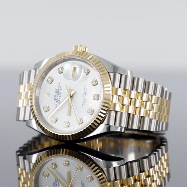 Rolex Datejust 36 | White Diamond Dial 36mm with Jubilee Bracelet | Used (Very good) | Year of production 2005 | Original box | Original papers