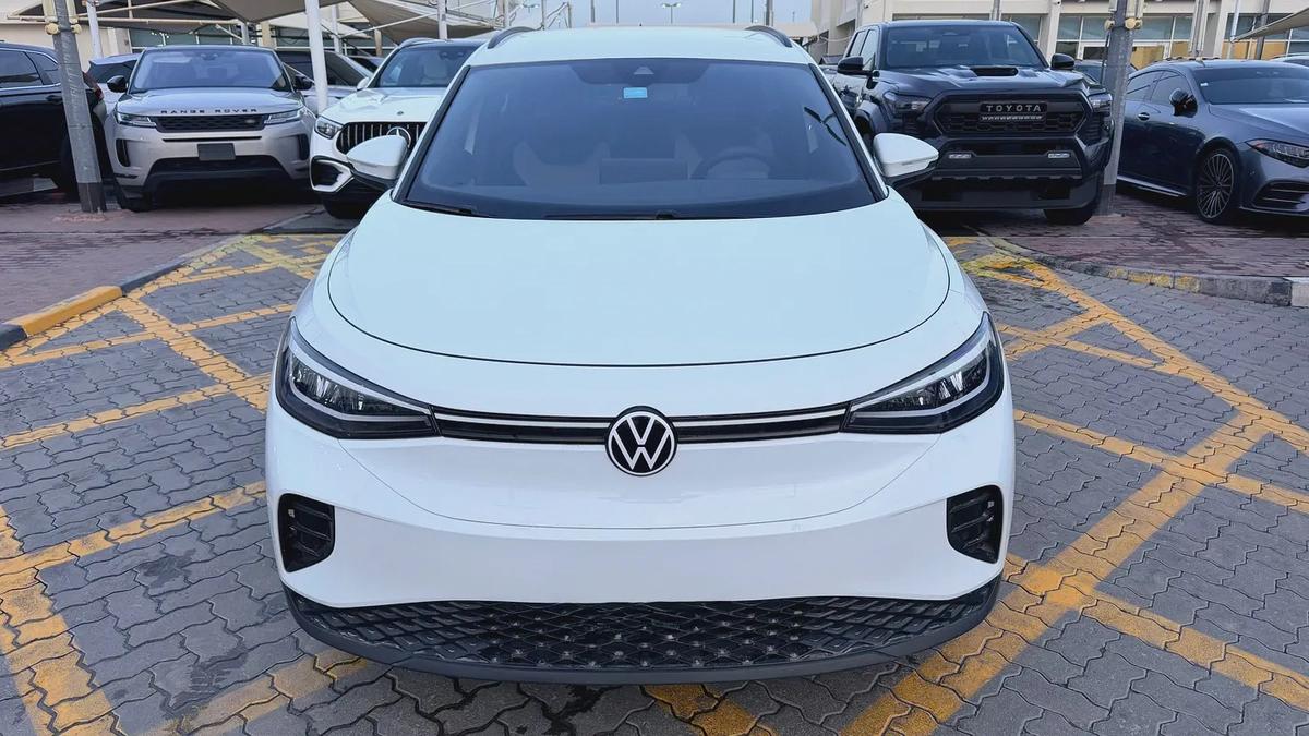 2023 Volkswagen ID.4 Pro - American Specs - Excellent Condition-2-2