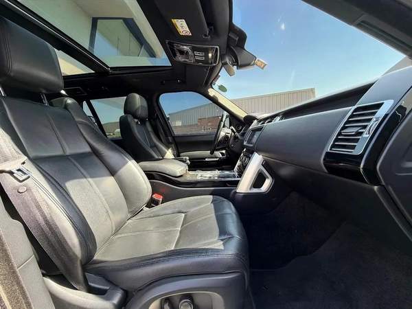 RANGE ROVER HSE 5.0L V8 | 2016 | GCC SPECS