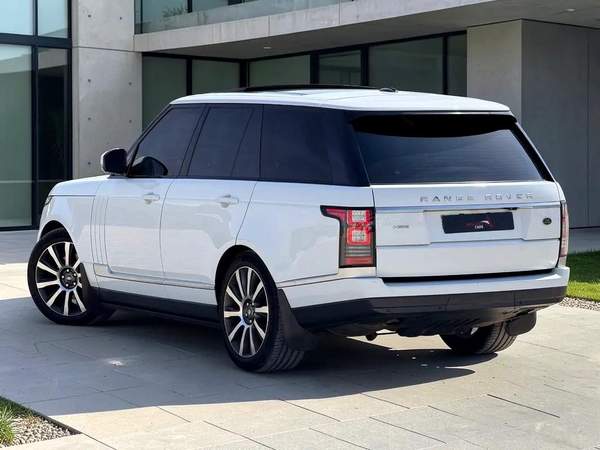RANGE ROVER HSE 5.0L V8 | 2016 | GCC SPECS