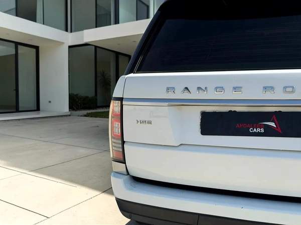 RANGE ROVER HSE 5.0L V8 | 2016 | GCC SPECS