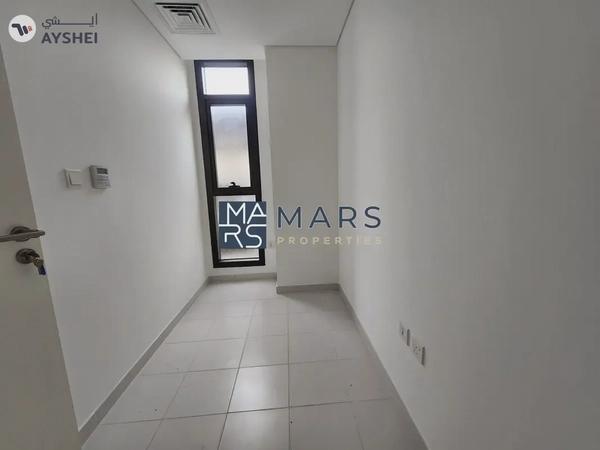 !! Vacant Middle Unit 2BR | Bigger Layout | For Rent !!