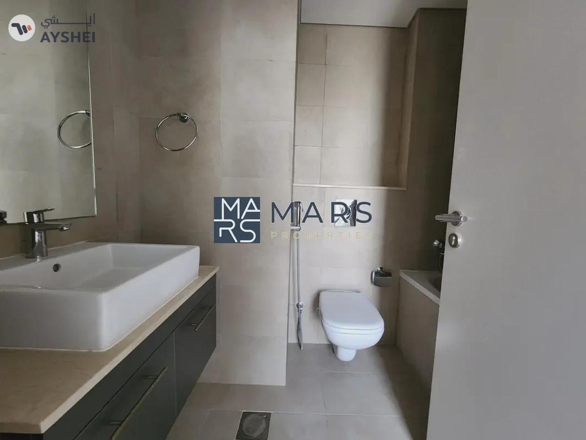 !! Vacant Middle Unit 2BR | Bigger Layout | For Rent !!-6-6