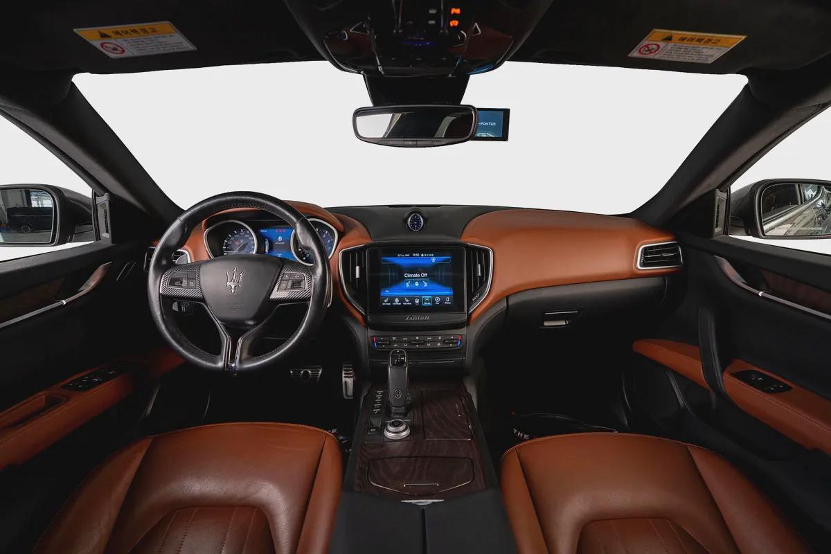 Maserati Ghibli SQ4-Special Color-2-Exclusive Leather Inerior-Active Sports Exhaust System-9-9