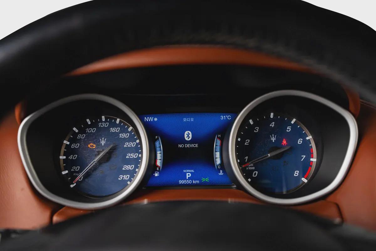 Maserati Ghibli SQ4-Special Color-2-Exclusive Leather Inerior-Active Sports Exhaust System-13-13