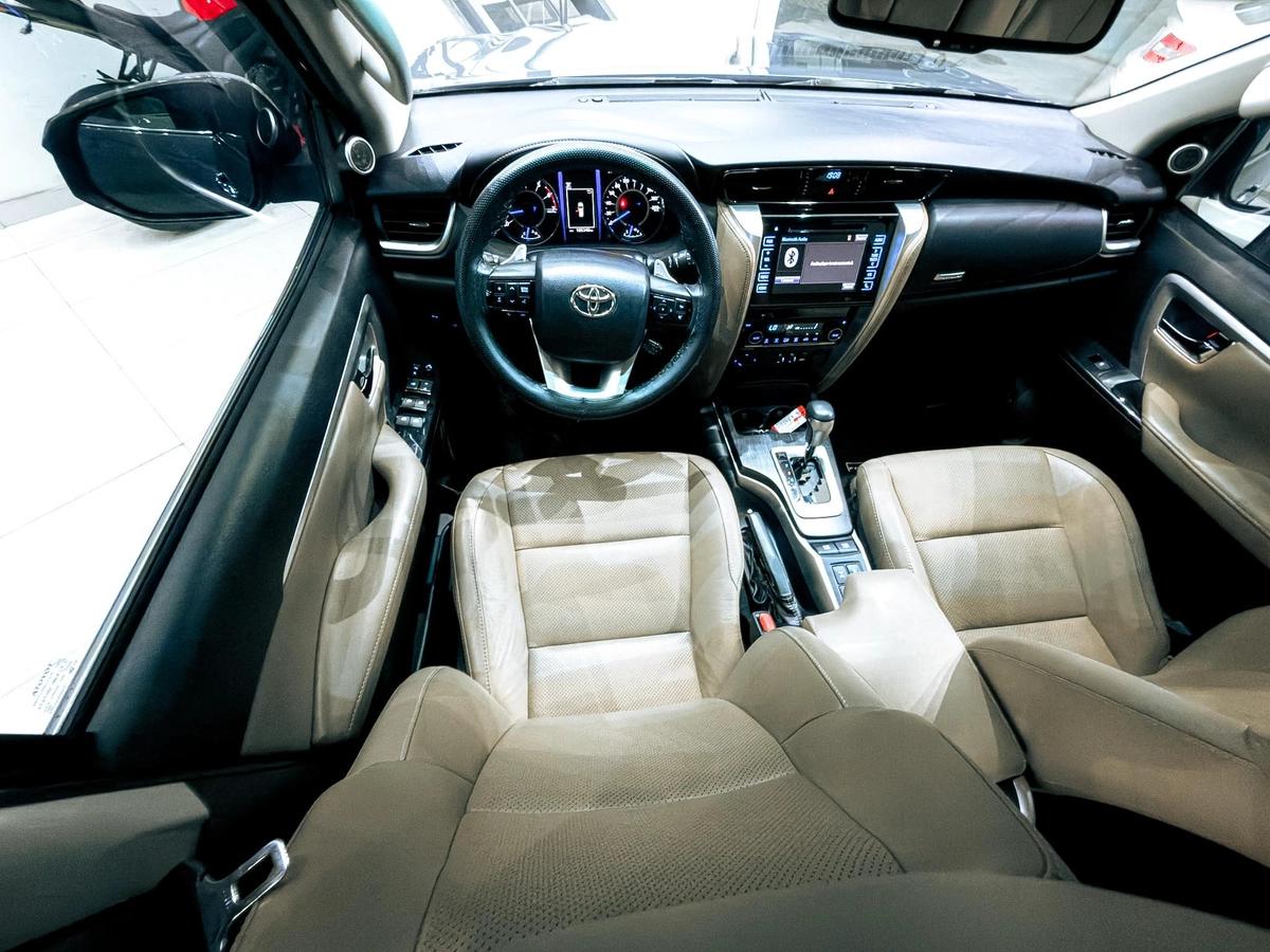 AED 1,390 // 20%DP // 2020 Toyota Fortuner VXR 4.0L V6 4WD-3-3