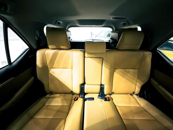 AED 1,390 // 20%DP // 2020 Toyota Fortuner VXR 4.0L V6 4WD