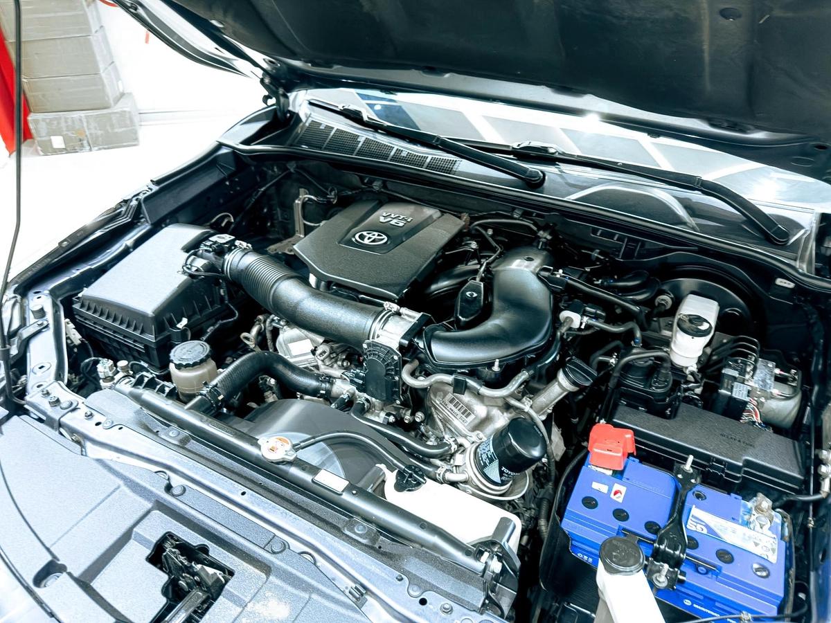 AED 1,390 // 20%DP // 2020 Toyota Fortuner VXR 4.0L V6 4WD-5-5