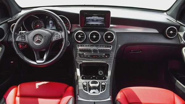 مرسيدس GLC 300 موديل 2019 وارد امريكي