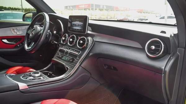 مرسيدس GLC 300 موديل 2019 وارد امريكي