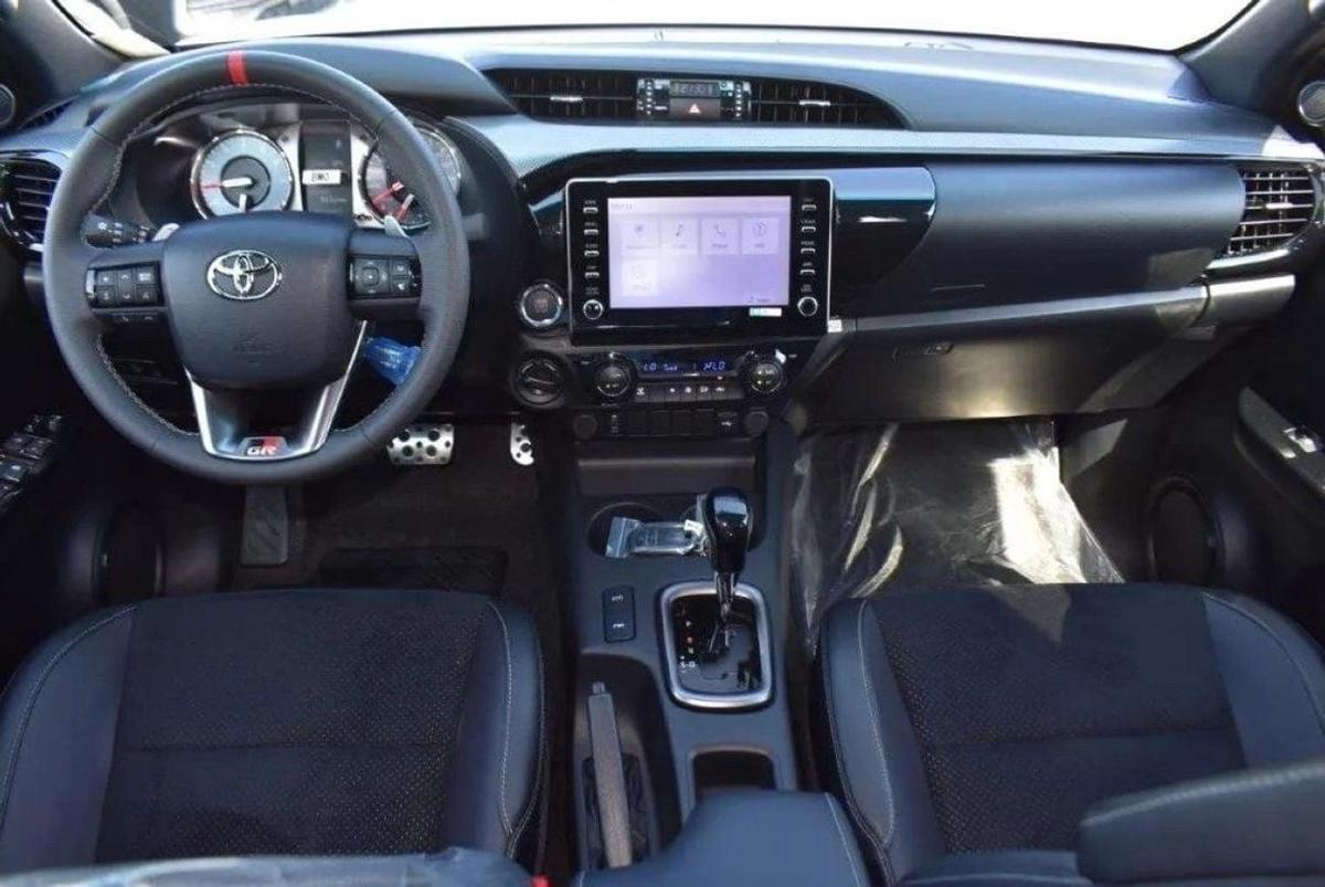 Toyota Hilux Hilux GR sport 2.8L diesel MY2025-3-3