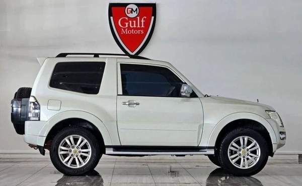 Mitsubishi Pajero PLATINUM 3.8L-6CYL 2DR - FULL OPTION FULLY SERVICE. Al Habtoor Motors