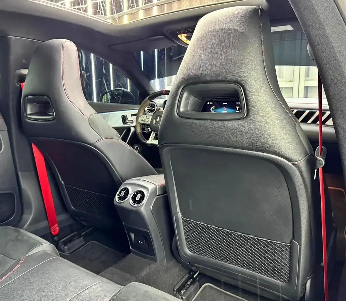 Exclusive offer By ZEUS AUTO | GCC Specs | Low Mileage | AAA Warranty 2027-3-3