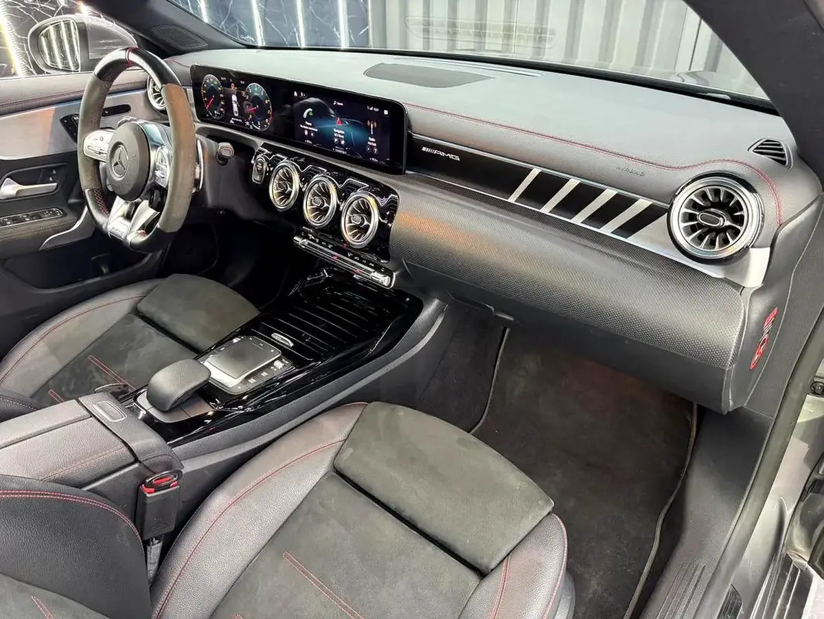 Exclusive offer By ZEUS AUTO | GCC Specs | Low Mileage | AAA Warranty 2027-7-7