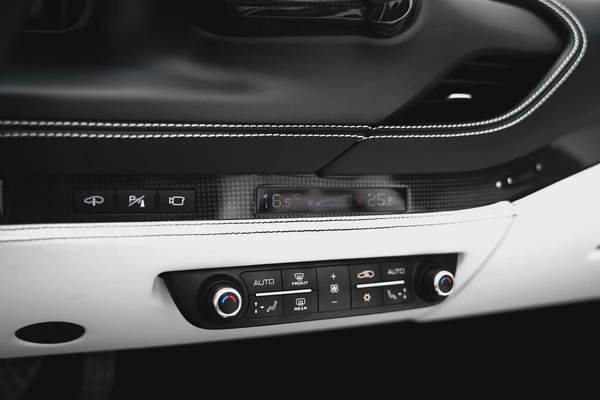 2023 FERRARI F8 SPIDER