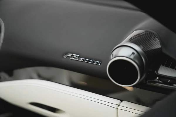 2023 FERRARI F8 SPIDER