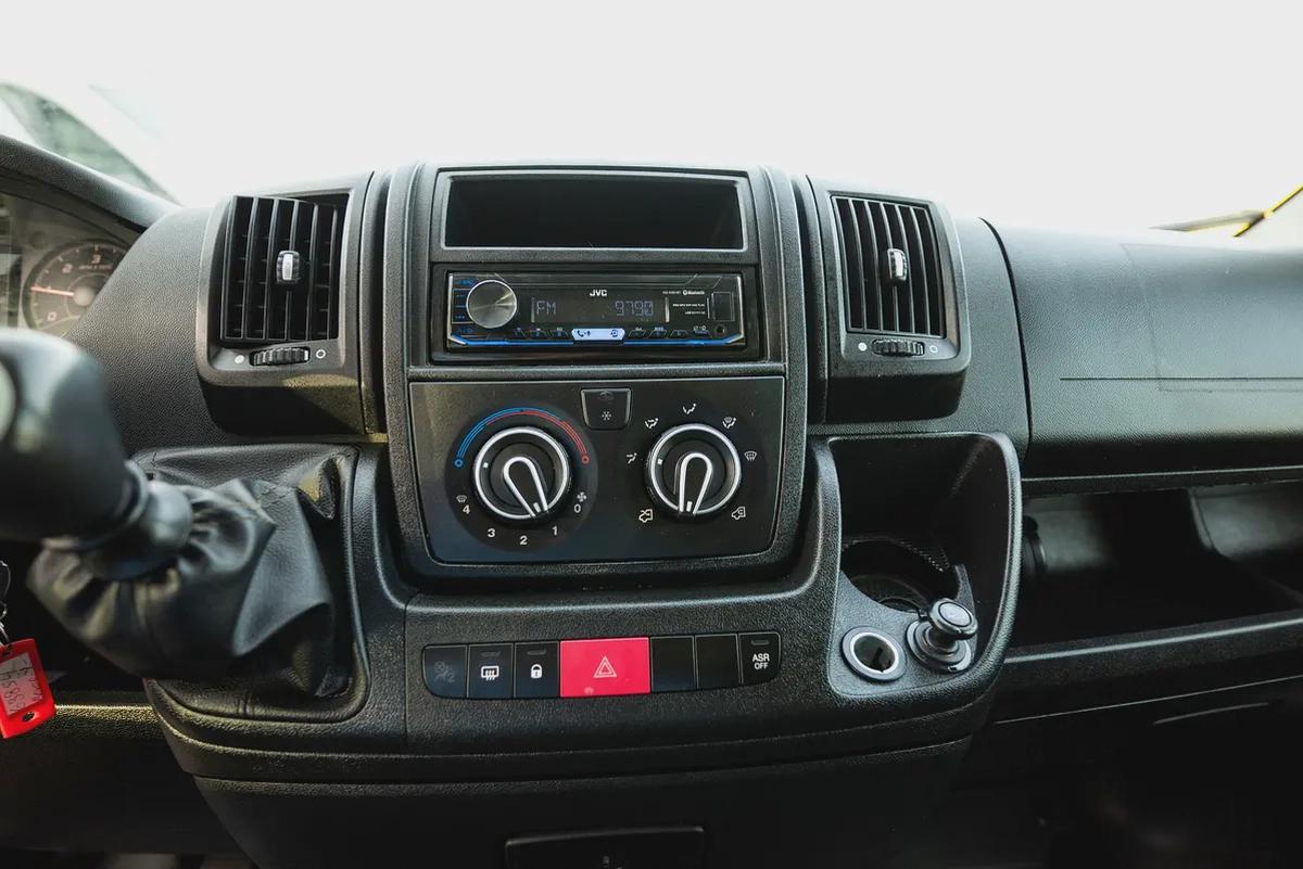 Peugeot Boxer Delivery Van | GCC Specs | Ref#P73191-11-11