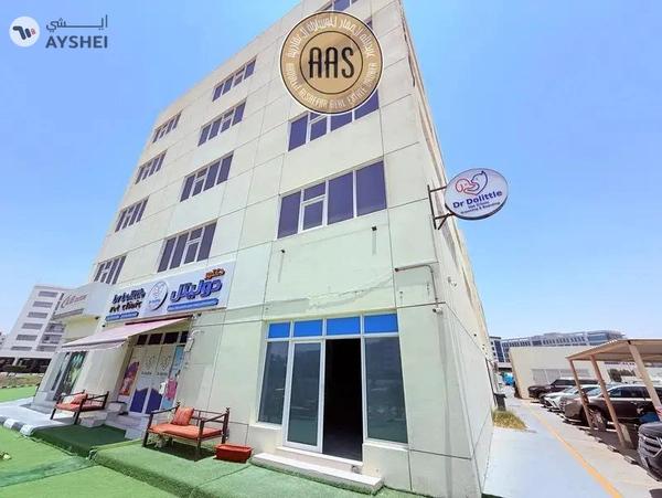 Ready to move spacious shop for rent with dewa wife free in dip 1 Dubai