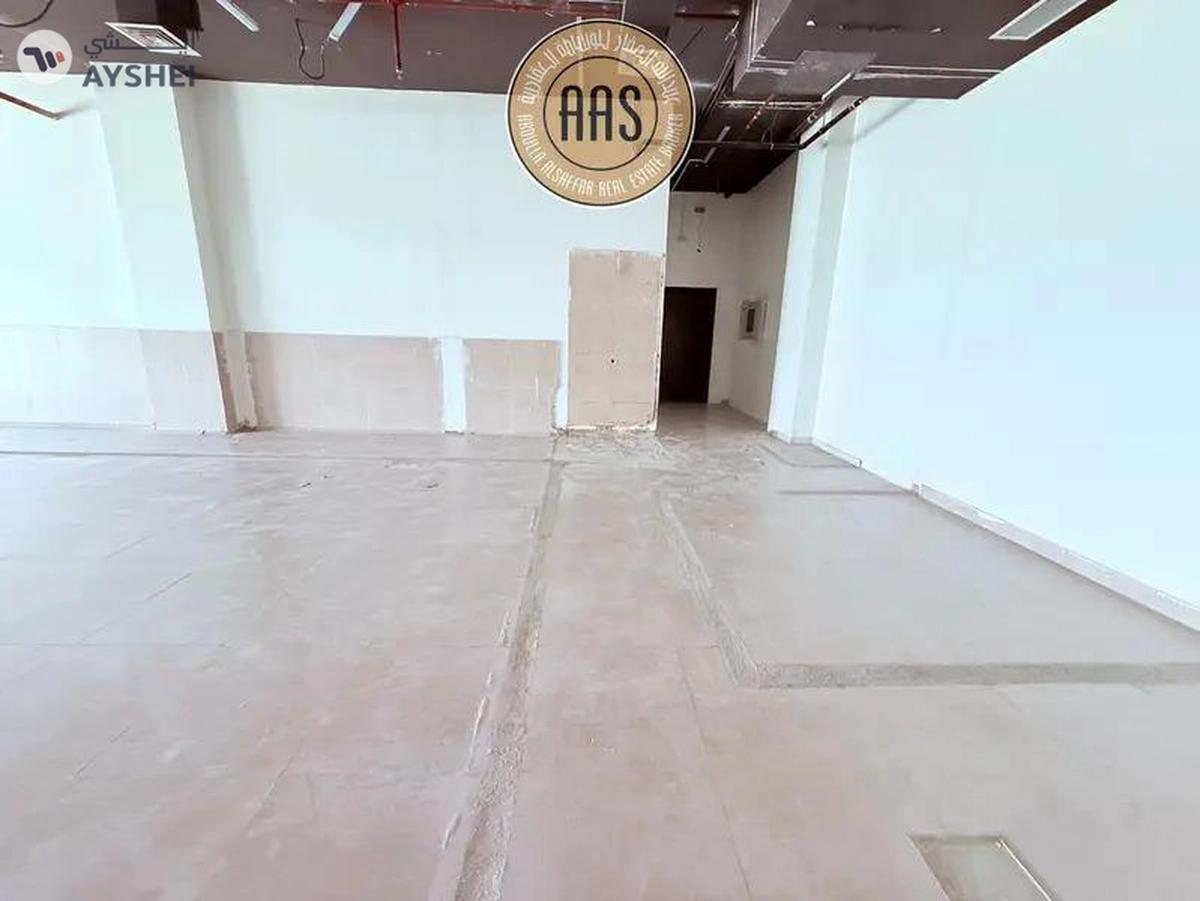 Ready to move spacious shop for rent with dewa wife free in dip 1 Dubai-1-1