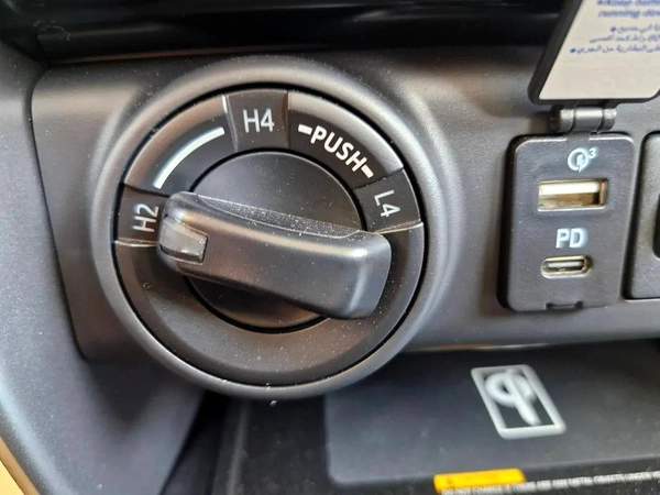 2025 TOYOTA FORTUNER 4X4 4.0L V6 GCC BRAND NEW 0KM
