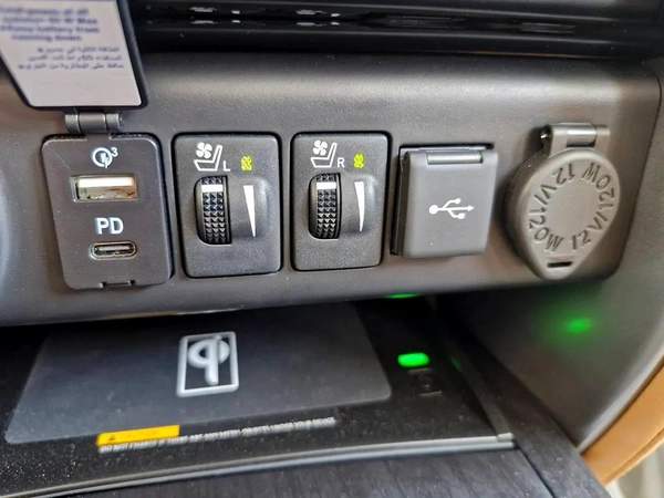 2025 TOYOTA FORTUNER 4X4 4.0L V6 GCC BRAND NEW 0KM