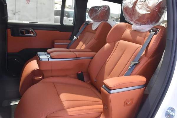 ROX 01 VIP 6 SEATS 2025 | WHITE LIKE