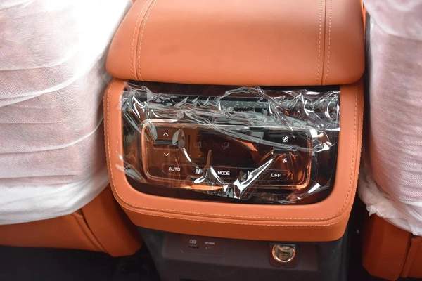 ROX 01 VIP 6 SEATS 2025 | WHITE LIKE