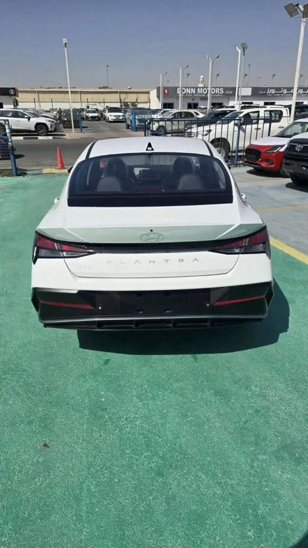 HYUNDAI ELANTRA LUXURY VERSION FULL OPTION 1.5L PETROL 2025 MODEL