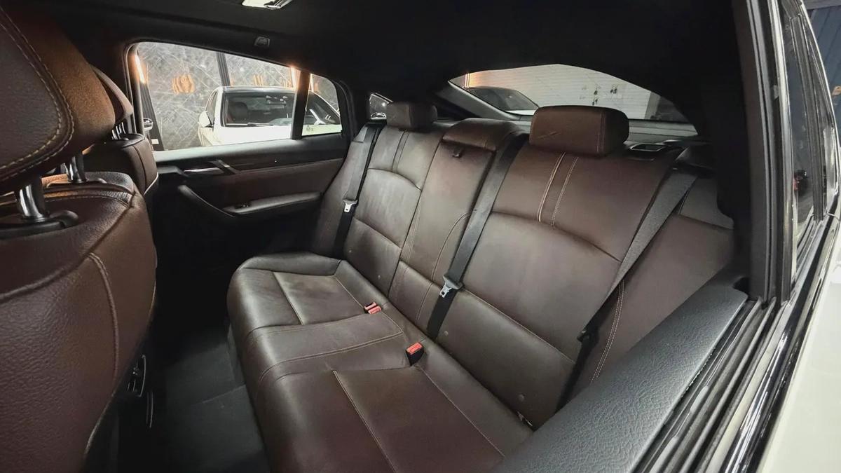 2018 GCC BMW X4 M PACKAGE ACCIDENT FREE WARRANTY AND FINANCE AVAILABLE-8-8