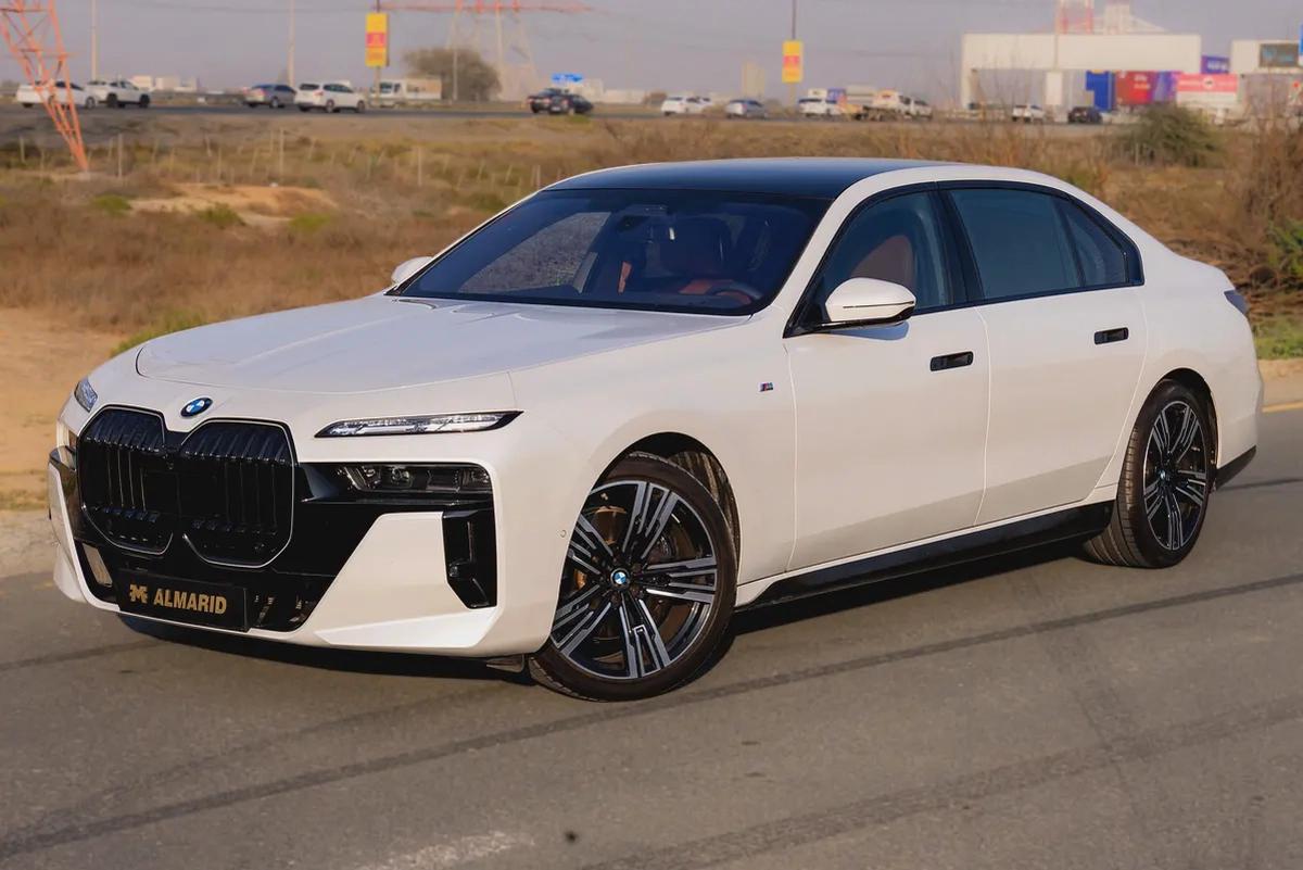 BMW 735i M SPORT INDIVIDUAL || 2026 || FULLY LOADED || UNDER WARRANTY || LIKE NEW CONDITION-0-0