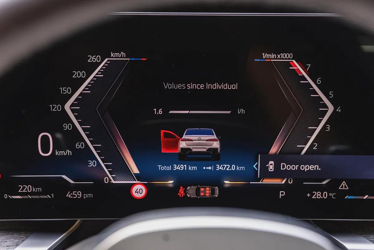 BMW 735i M SPORT INDIVIDUAL || 2026 || FULLY LOADED || UNDER WARRANTY || LIKE NEW CONDITION-5-5