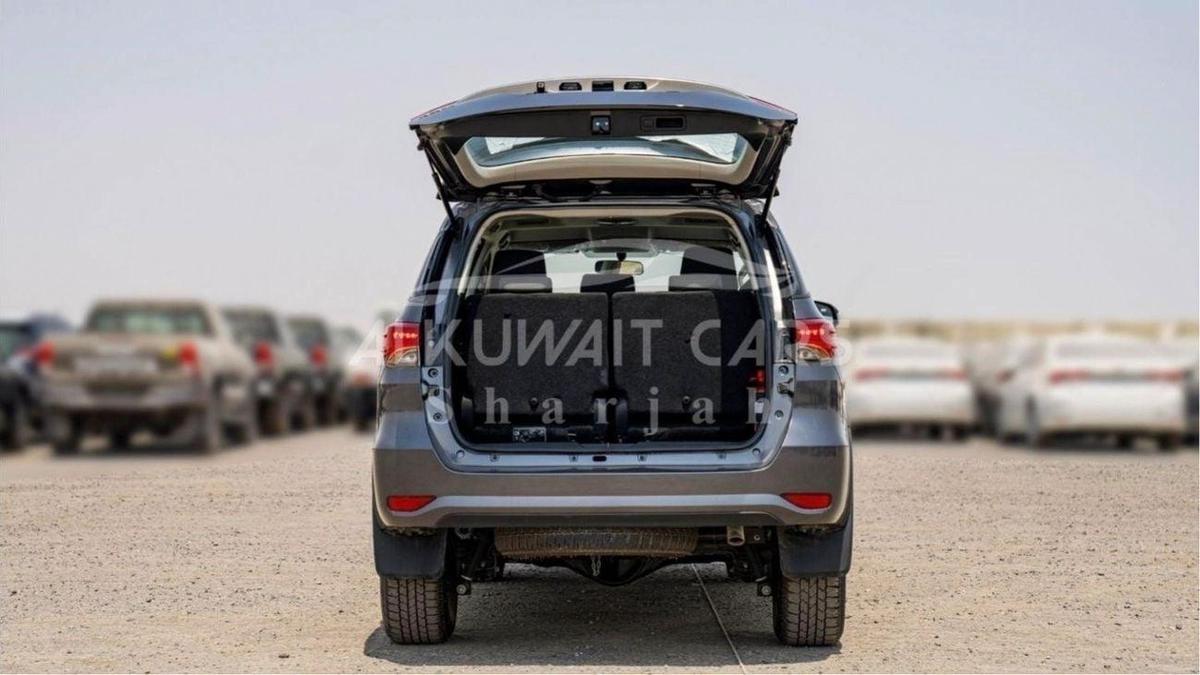 Toyota Fortuner 2.4L Diesel AT 4X4 MY2025-8-8