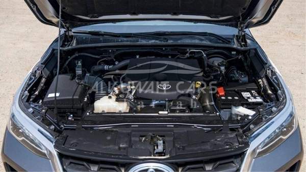 Toyota Fortuner 2.4L Diesel AT 4X4 MY2025